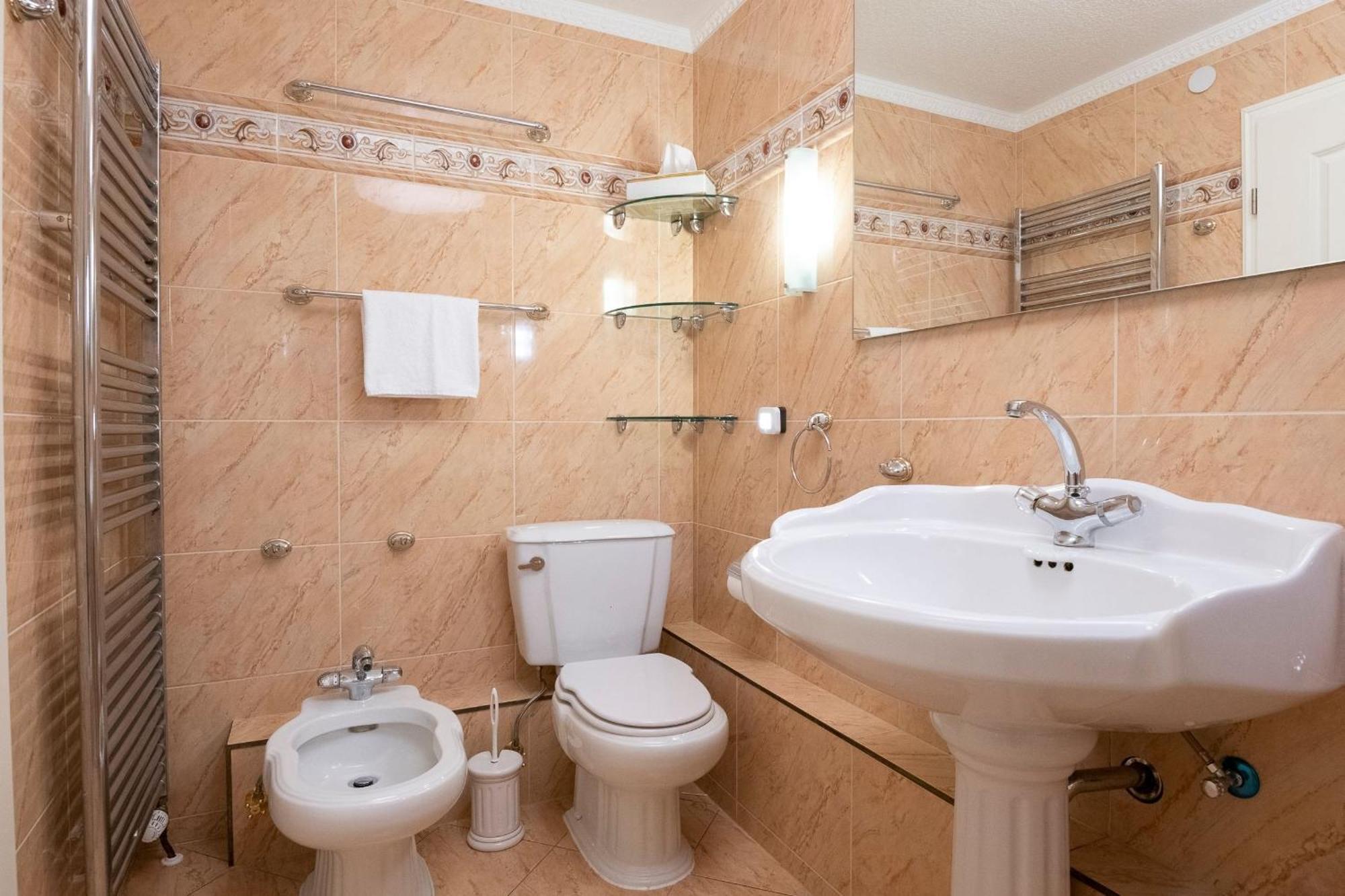 Rosenstrasse 1B Suite เกรอมิทซ์ ภายนอก รูปภาพ